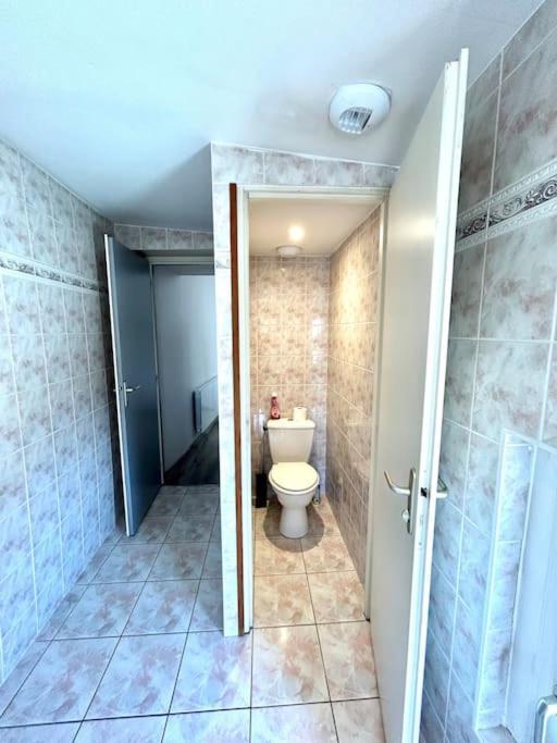 Charmant Studio De 50 M2 Шомон Экстерьер фото